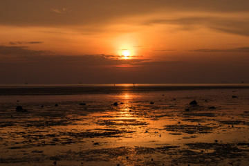 Obraz na płótnie Canvas Landscape of paradise tropical island beach, sunrise shot