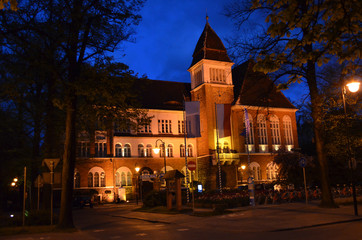 Zabytkowy ratusz w Sopocie/Historical old town hall in Sopot, Pomerania, Poland - obrazy, fototapety, plakaty