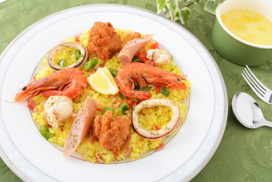 軽食イメージ　パエリア
