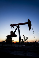 In the evening, the outline of the oil pump