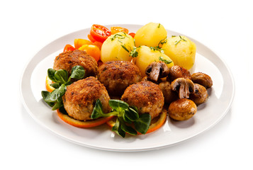 Roast meatballs and vegetables 