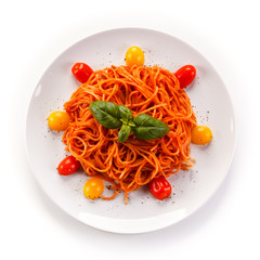 Pasta with pesto sauce and vegetables 