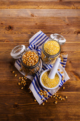 Corn grits and seeds