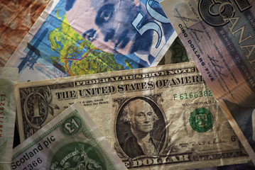 世界の紙幣と経済