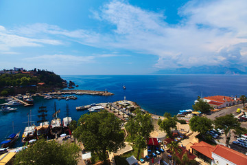 Naklejka premium Beautiful bay in resort town