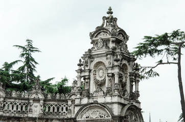 Obraz premium The piece of gate of the Sultan palace, Dolmabahce Palace, Istanbul Turkey.