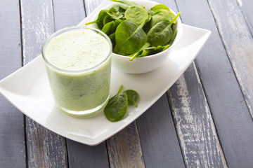spinach salad cocktail vitamins benefit health.
