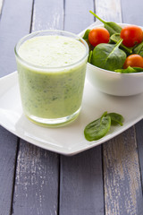 spinach salad cocktail vitamins benefit health tomatoes vegetables
