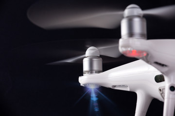 Propeller of white drone - obrazy, fototapety, plakaty
