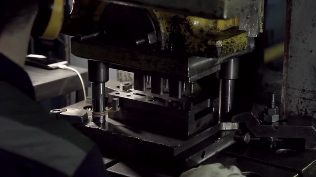 Manufacturing punching in the metal products