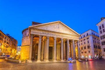 Fototapeta na wymiar Pantheon at night before sunrise, Rome, Italy