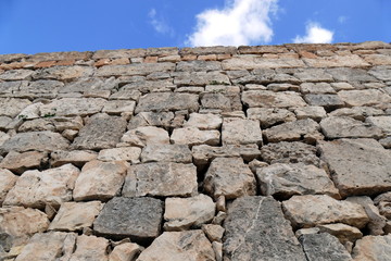 Imposante Trockenmauer