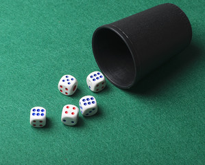 Data given out of the cube. Game. Horizontal shoot.