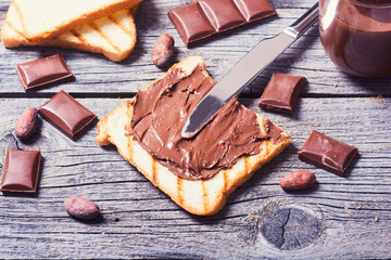 nut nougat cream