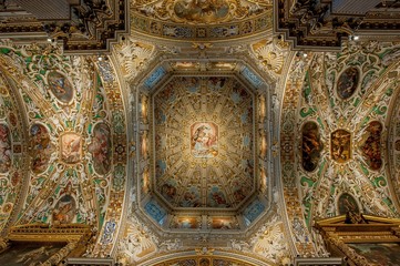 Fototapeta na wymiar Santa Maria Maggiore basilica bergamo