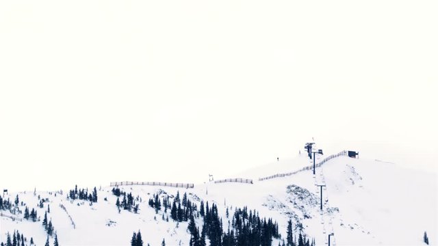Colorado mountains covered in snow in the Winter