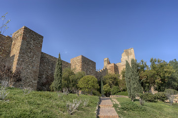 Fototapeta na wymiar murallas de la alcazaba árabe de Málaga, monumentos de Andalucía