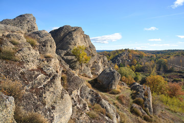 paisaje montañoso en otoño