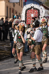 Fototapeta na wymiar Matschgerer Fasching Karneval Umzug Absam Tirol Österreich