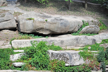 Obraz premium Rocky landscape in park