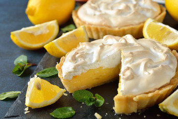 Lemon pie with meringue