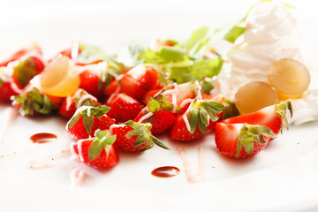 strawberries with sweet sauce
