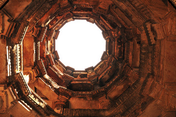 Indien/Gujarat: Die Step Well Tempelruinen in Ahmedabad