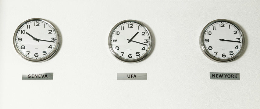 Trading international time wall clocks Geneva, Ufa, New York
