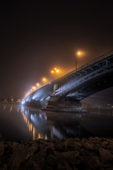 Fototapeta na wymiar Nebel - Brücke - Mainz