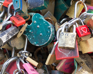 many love locks
