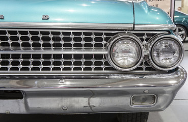 Obraz na płótnie Canvas old and classic american car 