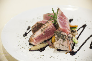 tomato, italian, pasta, red, sauce, food, dinner, tortellini, basil, cuisine, meal, plate, restaurant,