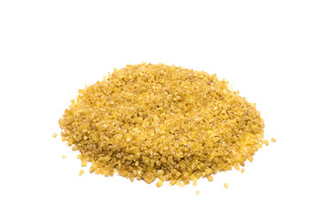 Bulgur isoliert auf weiß