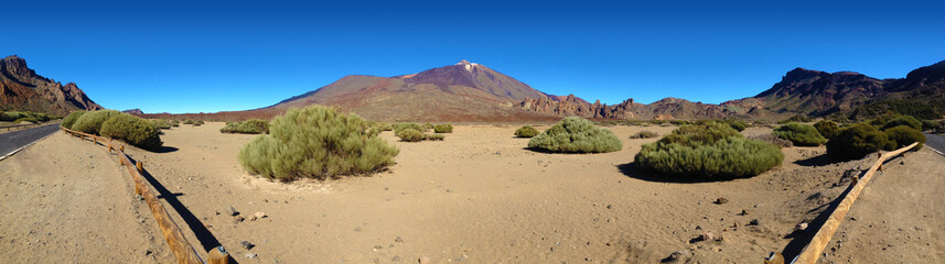 Fototapeta na wymiar Panorama am Pico del Teide, Teneriffa, Spanien