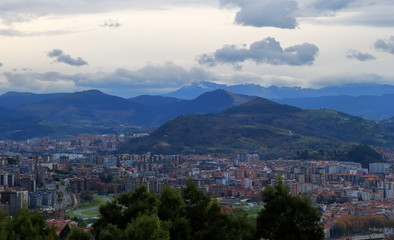 Fototapeta na wymiar Panoramica de Bilbao 