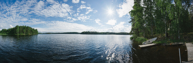 Finnischer See - angelegtes Boot