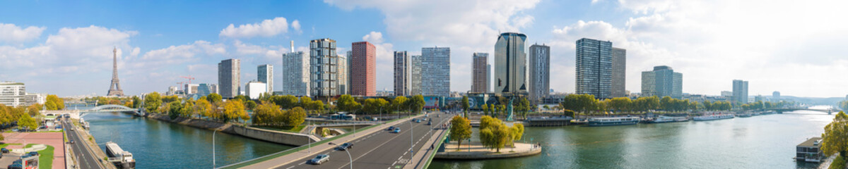Fototapeta na wymiar Panorama of the Beaugrenelle district, Paris