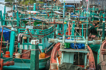 Fototapeta na wymiar Fishing boats on cambodian coast