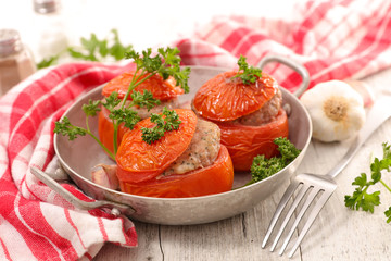 baked tomato with meat