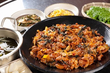 yache gopchang bokkeum. Stir-fried Beef Tripe with Vegetables.