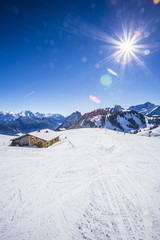 Skigebiet in den Alpen