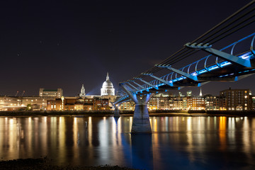 Fototapeta na wymiar St. Paul's cathedral and the Millennium bridge at night, London, UK