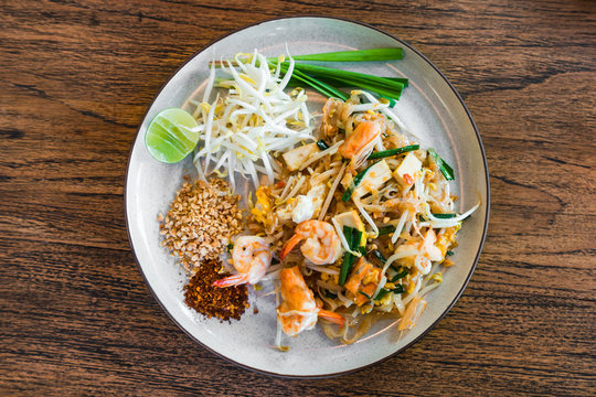 Shrimp Pad Thai, Thai Food, Thailand's national dishes on wood background