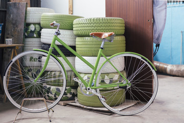 Fototapeta na wymiar New beautiful green bicycle
