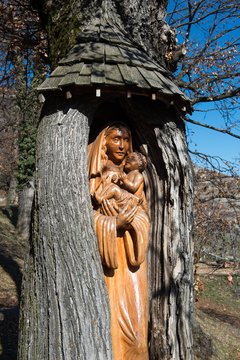 Statut de la Vierge Marie