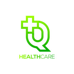 Obraz premium Letter Q cross plus logo Green color,Medical healthcare hospital Logotype