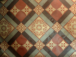 Tiled floor - 137917725