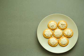 Tuna spread with cracker