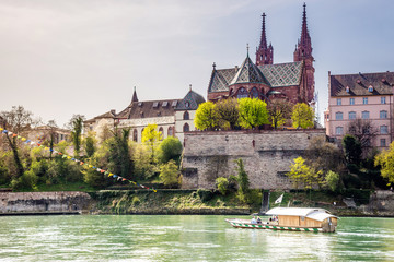 Rheinfähre und Münster, Stadt Basel, Schweiz