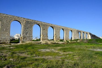 Fototapeta premium Architecture from old aqueduct and blue sky